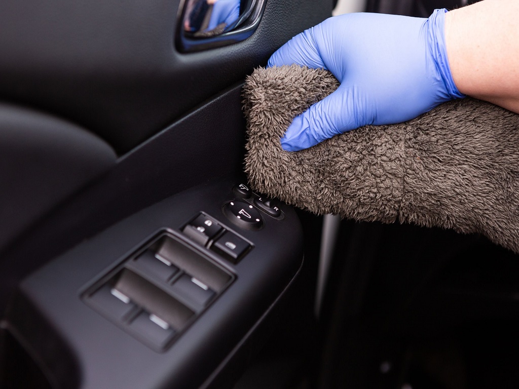mobile interior detailing